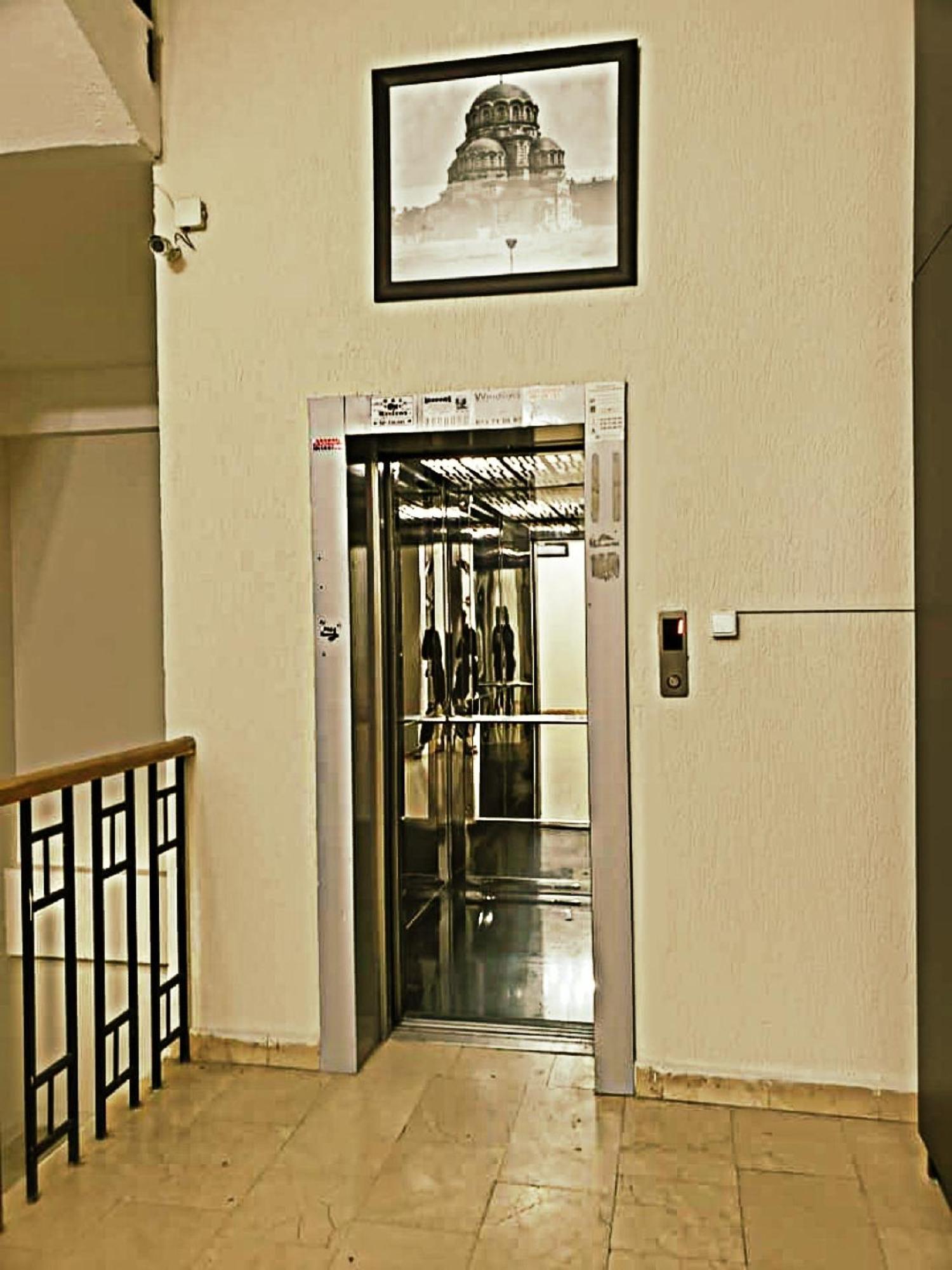 Cozy Apartment In The City Center Mtatsminda Тбилиси Екстериор снимка