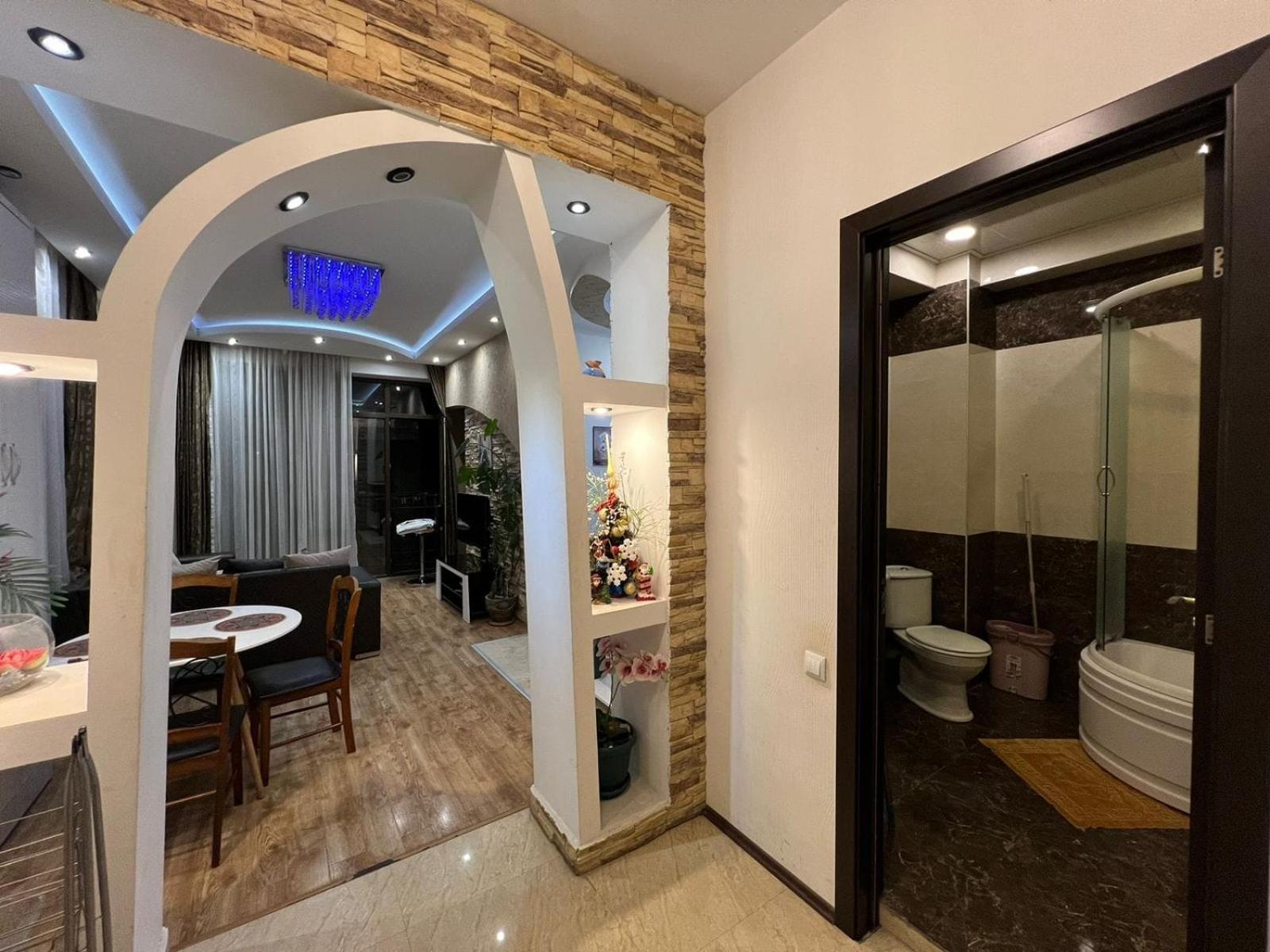 Cozy Apartment In The City Center Mtatsminda Тбилиси Екстериор снимка