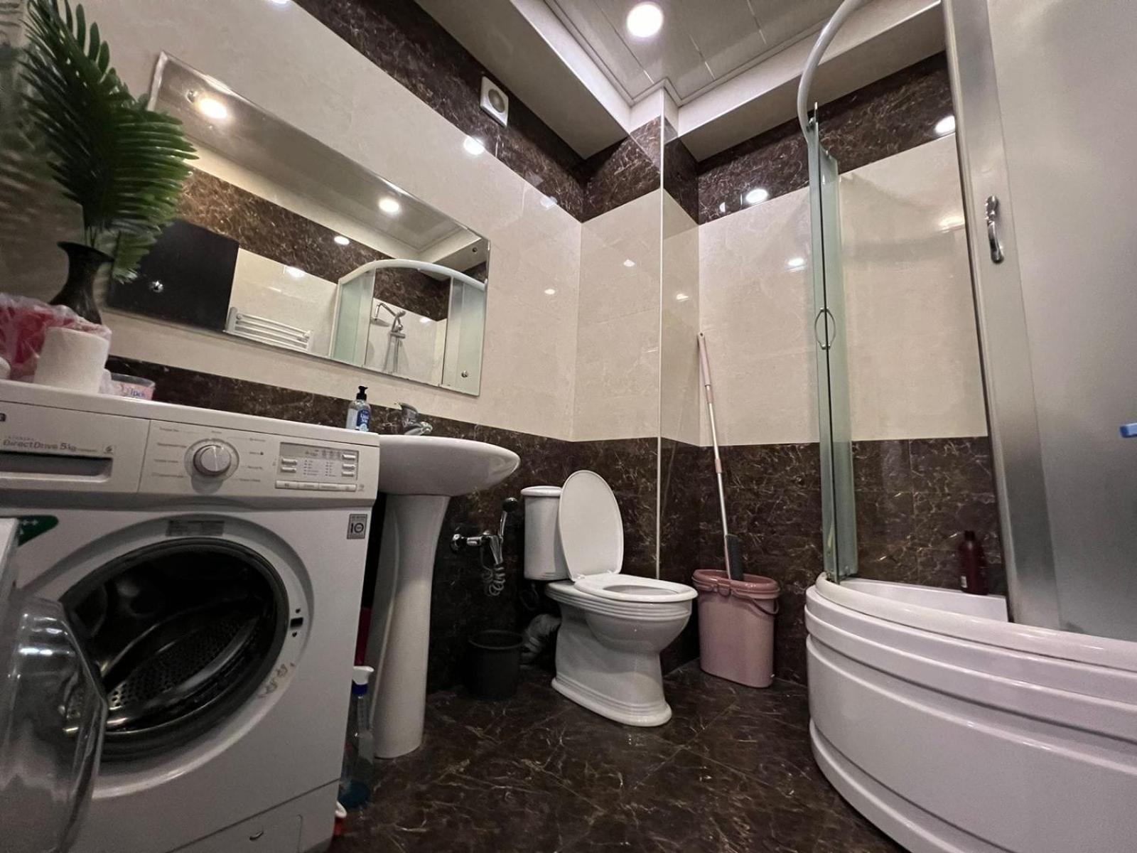 Cozy Apartment In The City Center Mtatsminda Тбилиси Екстериор снимка