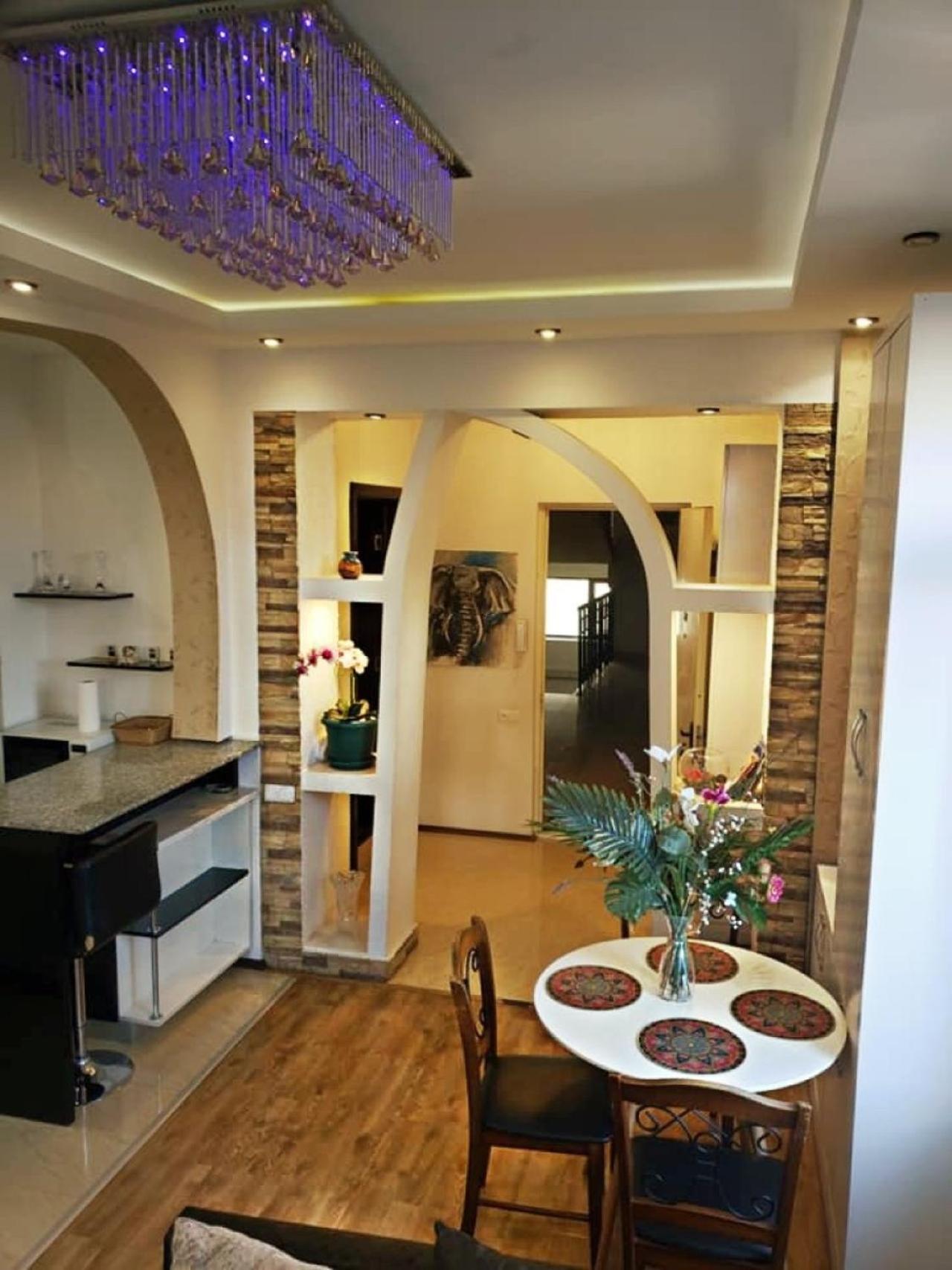 Cozy Apartment In The City Center Mtatsminda Тбилиси Екстериор снимка