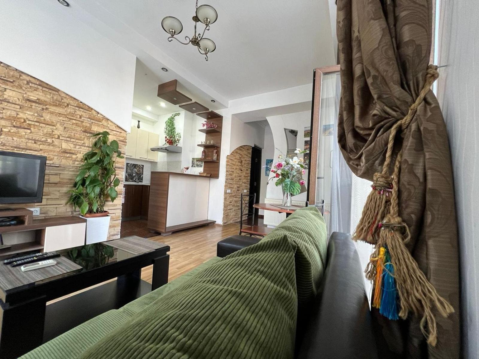 Cozy Apartment In The City Center Mtatsminda Тбилиси Екстериор снимка